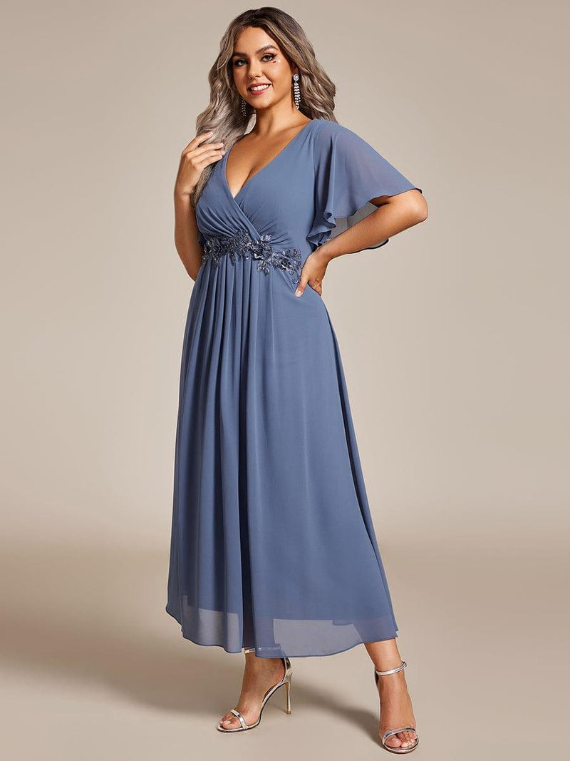 pretty DAHLIA|Plus Size Elegant Short Sleeves V-Neck Floral Applique Wedding Guest Dress